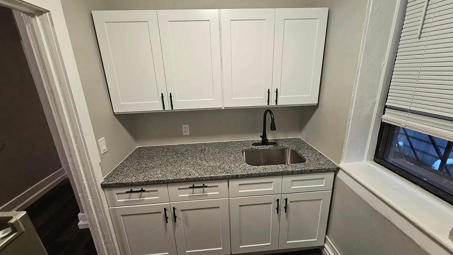 26 Dana Ave – photo 2
