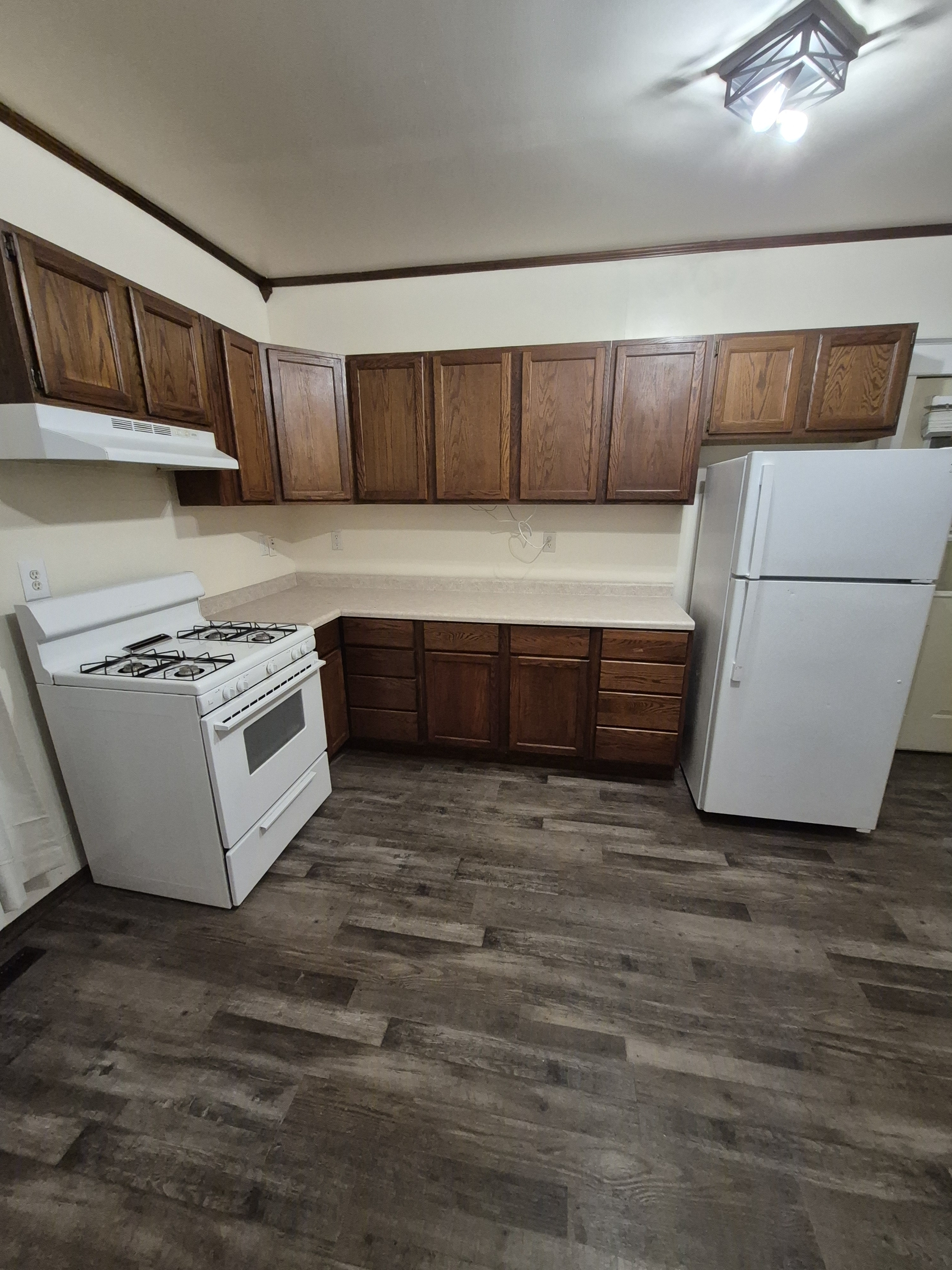 4049 6th Ave – photo 2