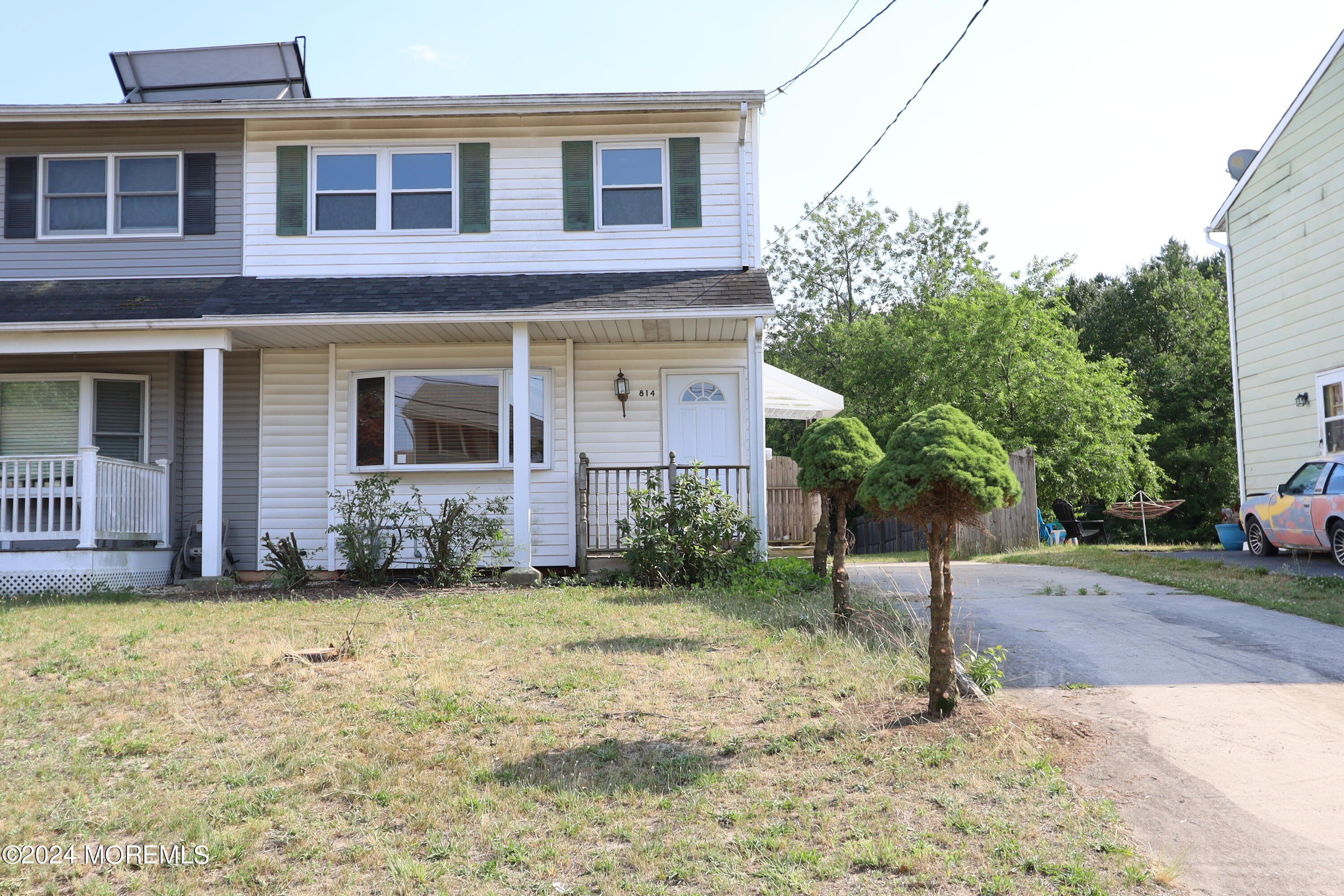 814 Laurel St – photo 2