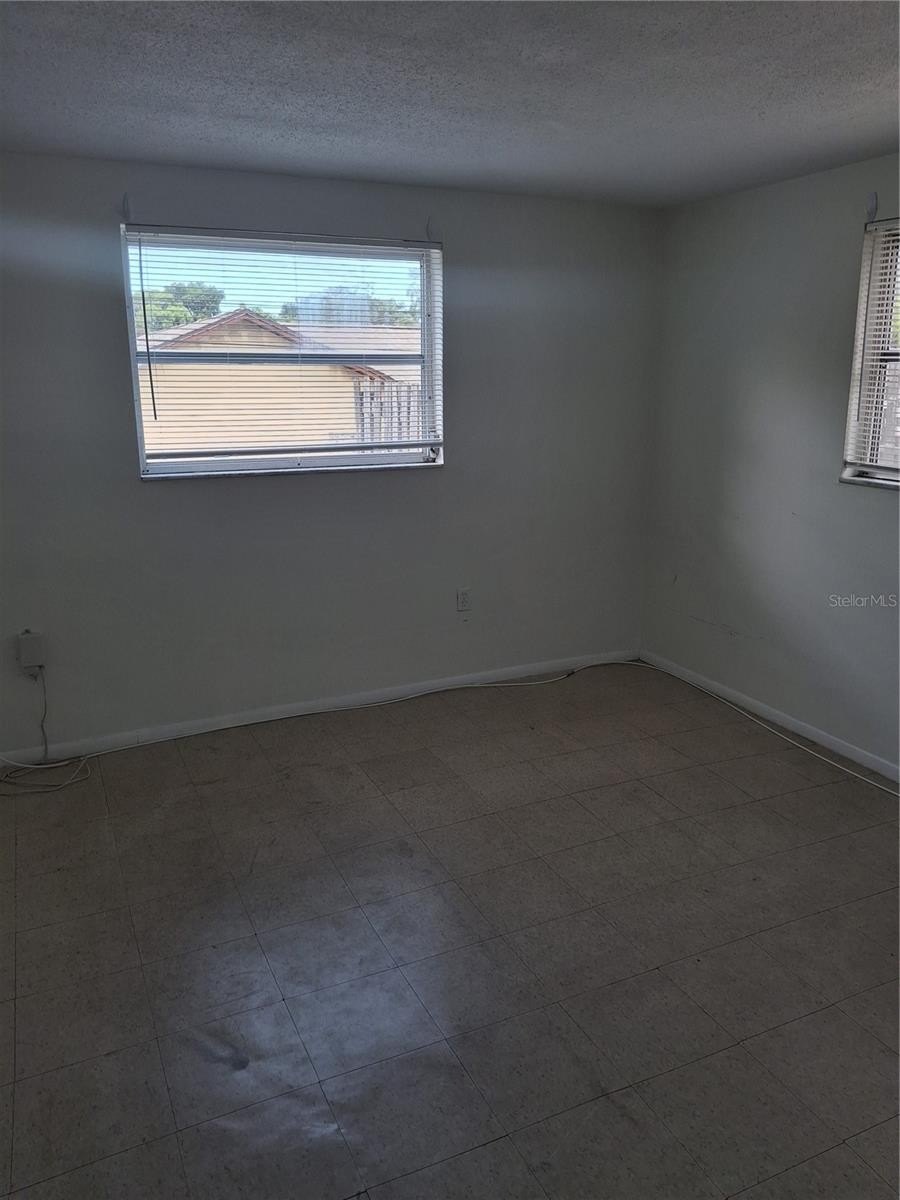 6229 Harrison St – photo 5
