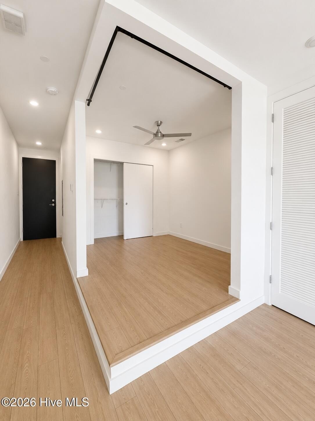 919 Castle St #204 – photo 4