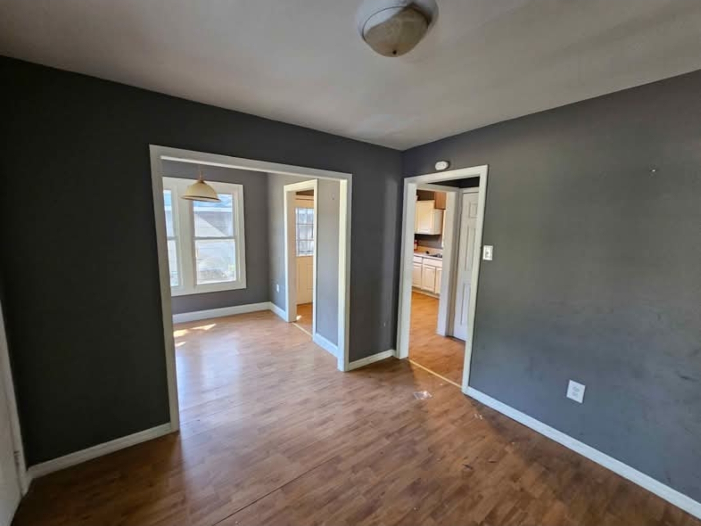 4920 Paige St – photo 2