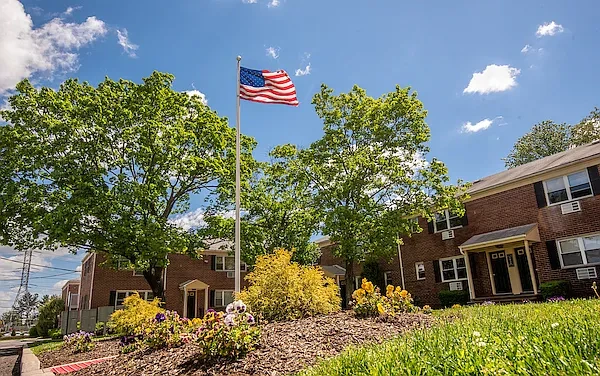 Lincoln Gardens Apartments – photo 4