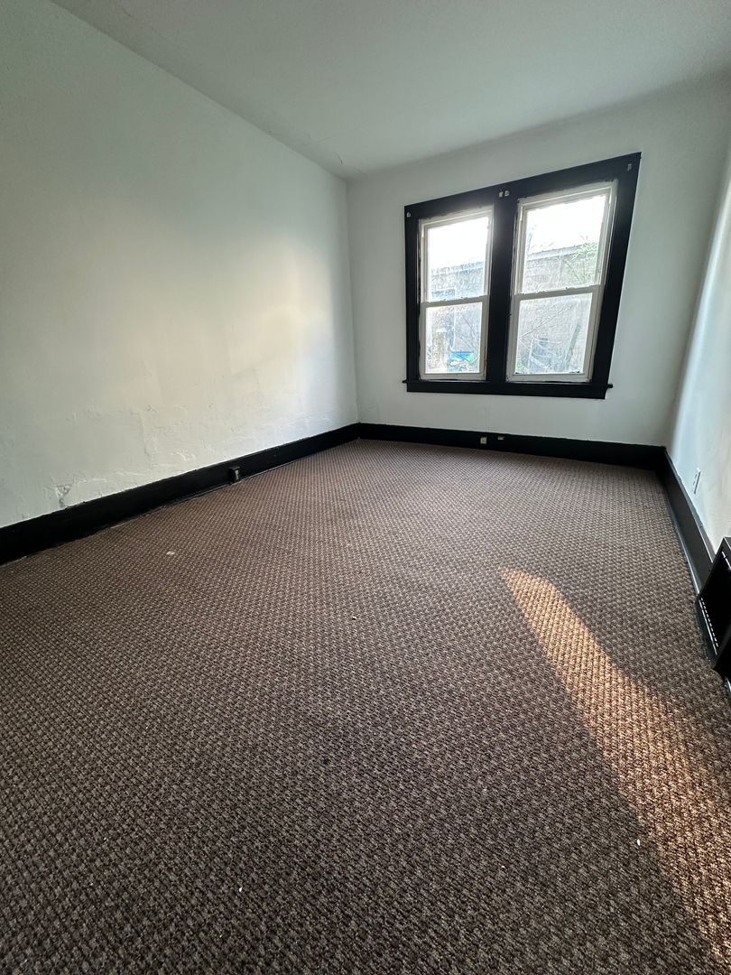 1413 Wellesley Ave unit 1413 – photo 5