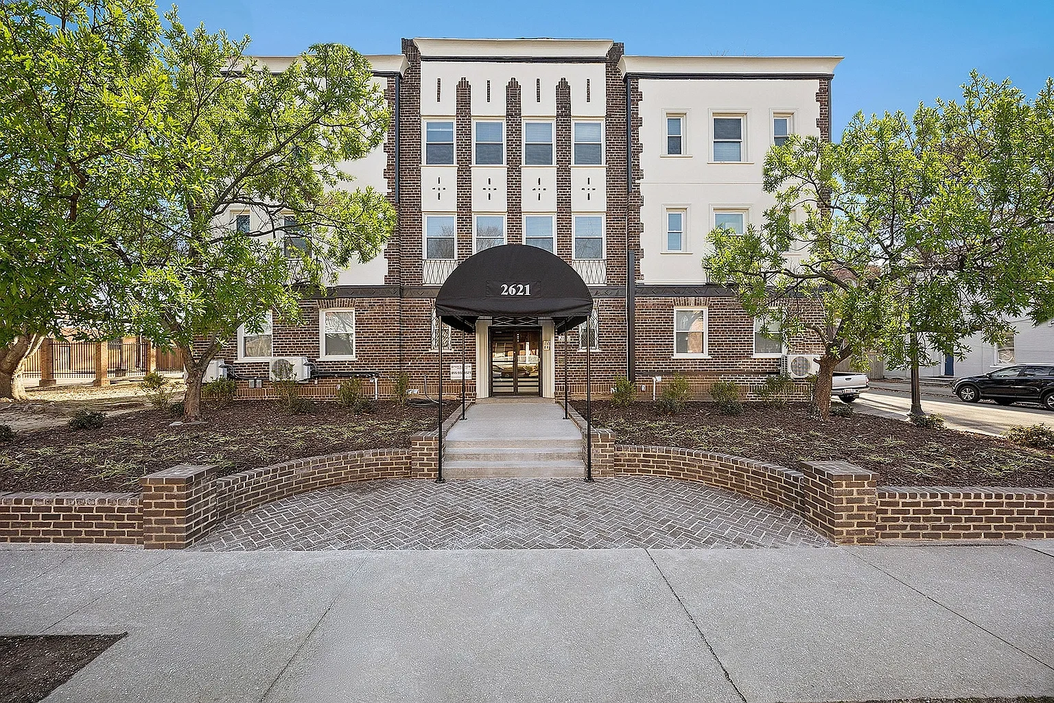 Pierce Arrow Properties – photo 2
