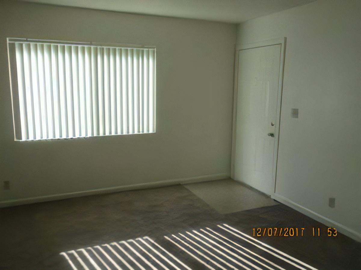 218 W Dakota Ave unit A – photo 5