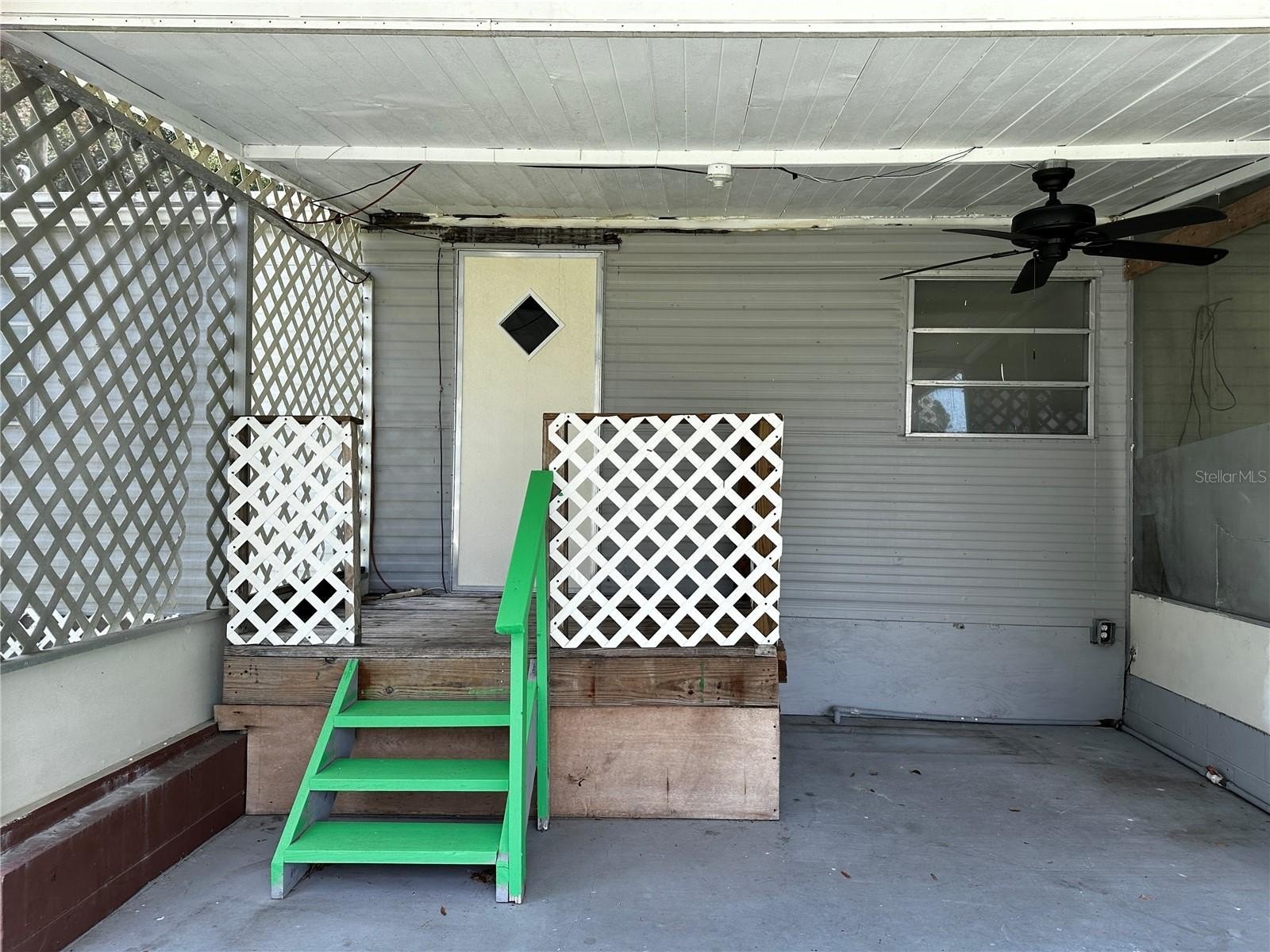 817 Parks St – photo 3