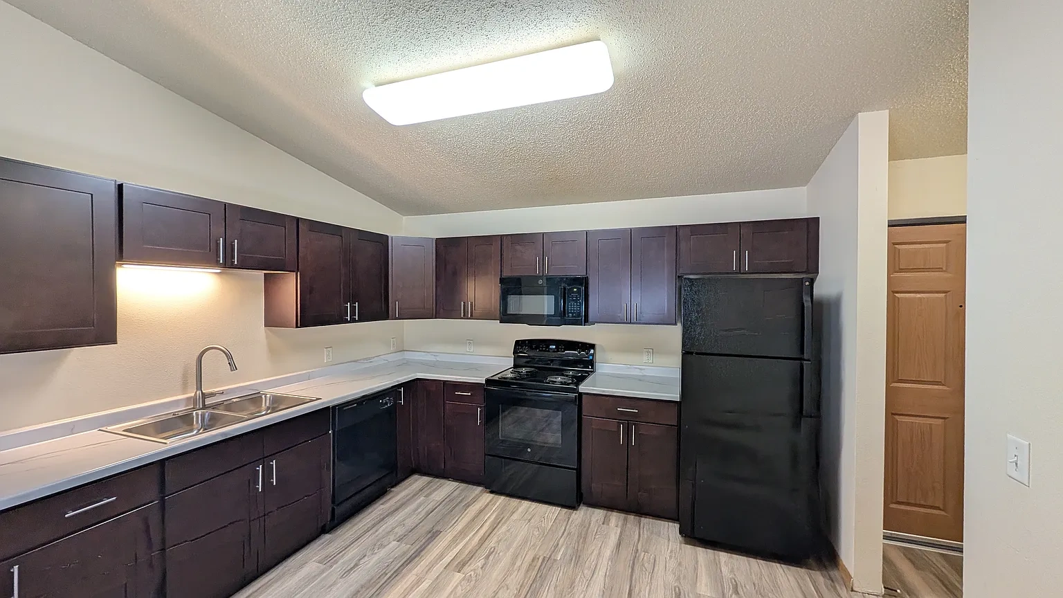 Amber Ridge Apartments – photo 3