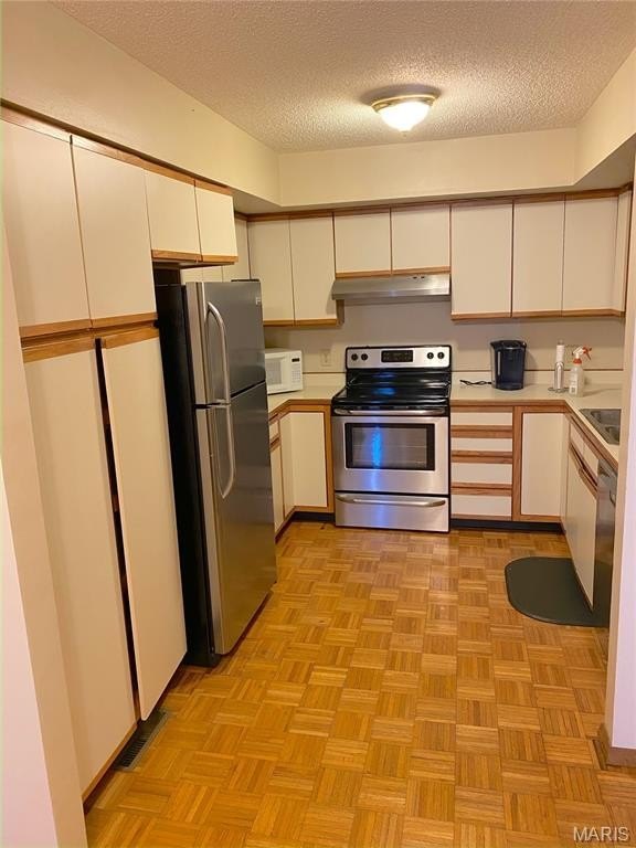 10 Old Orchard Ln – photo 2