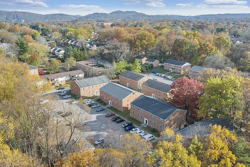 Grandin Greenway Apartments – photo 3