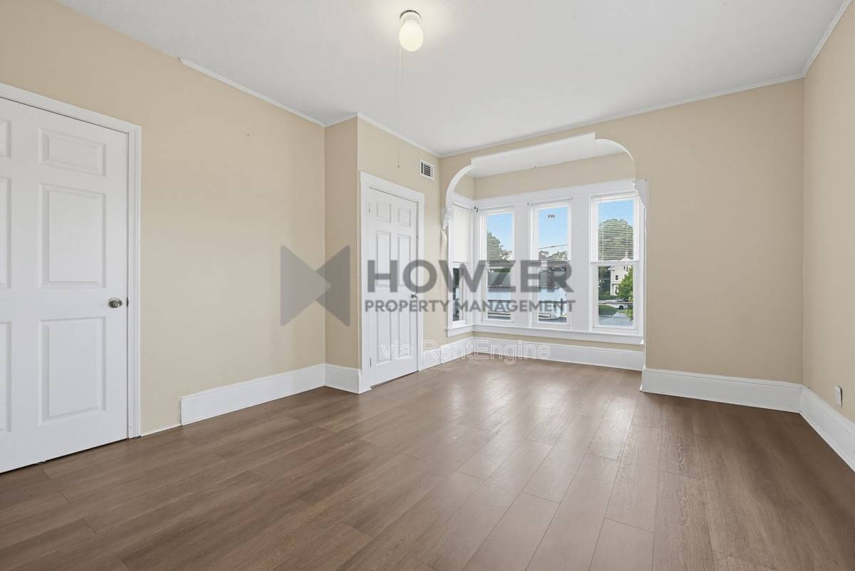 16 Chester Ave unit 16 – photo 2