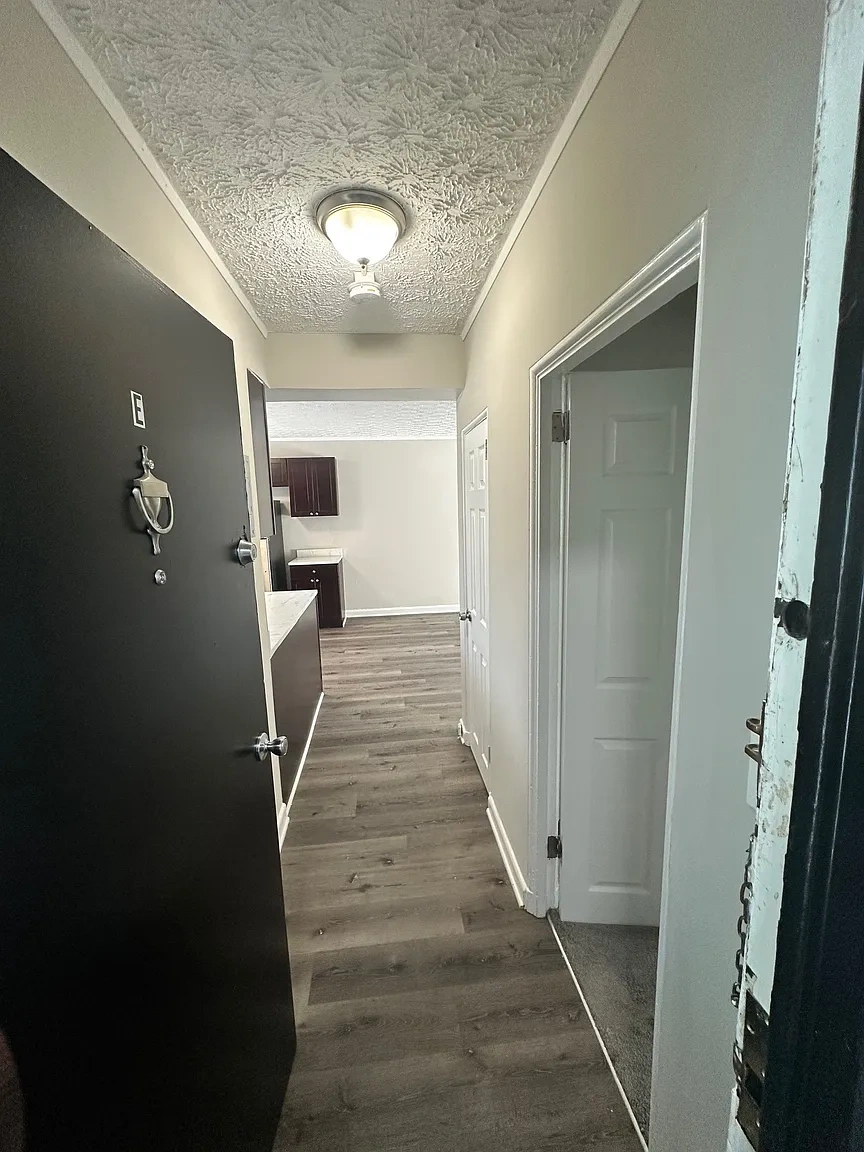 Parkway Gardens Apartments – photo 1