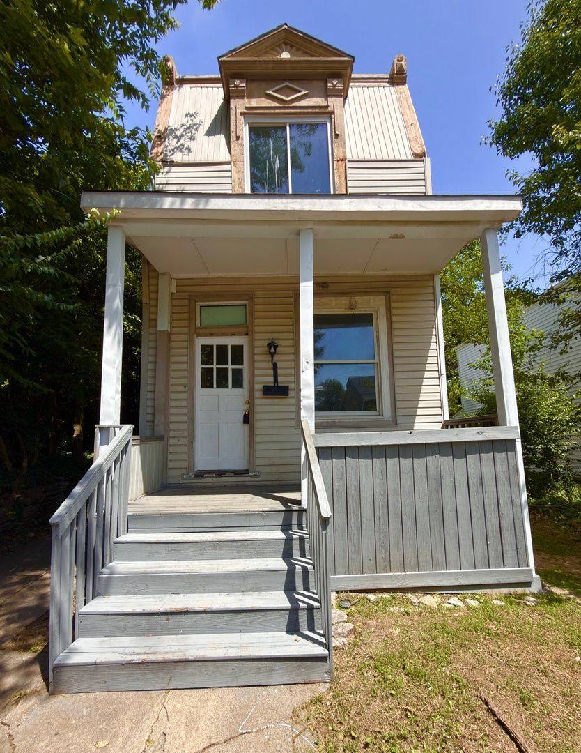 1030 Considine Ave – photo 1
