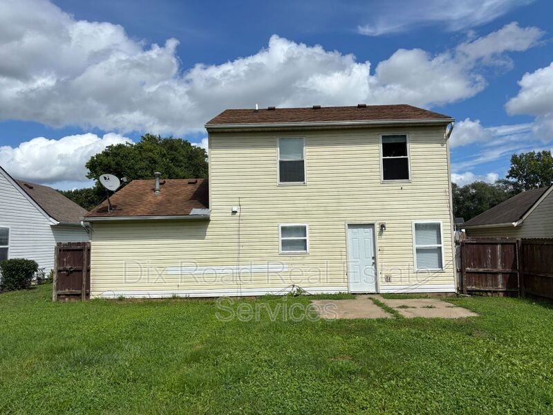 307 Park Dr – photo 3
