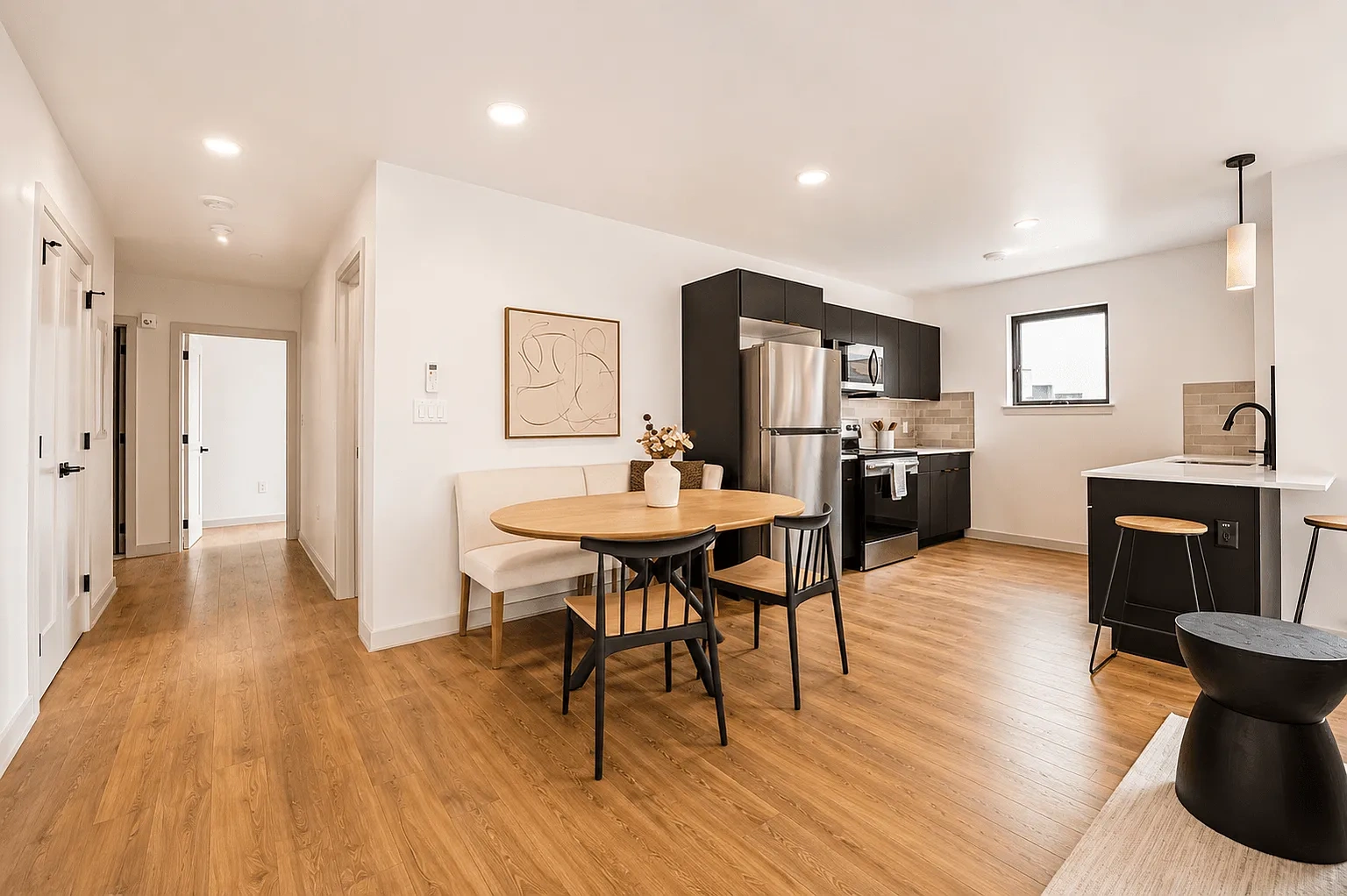 310 West – photo 5