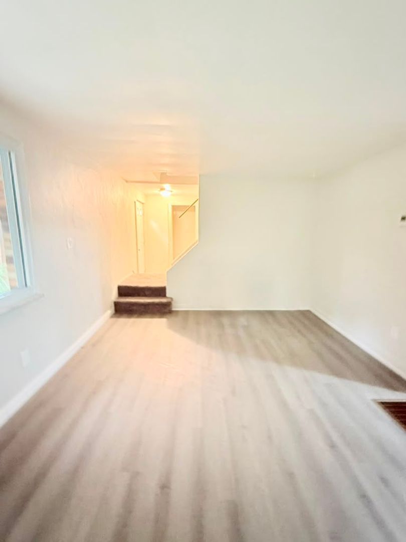 472-474 Guylyn Dr unit 472 Guylyn – photo 4