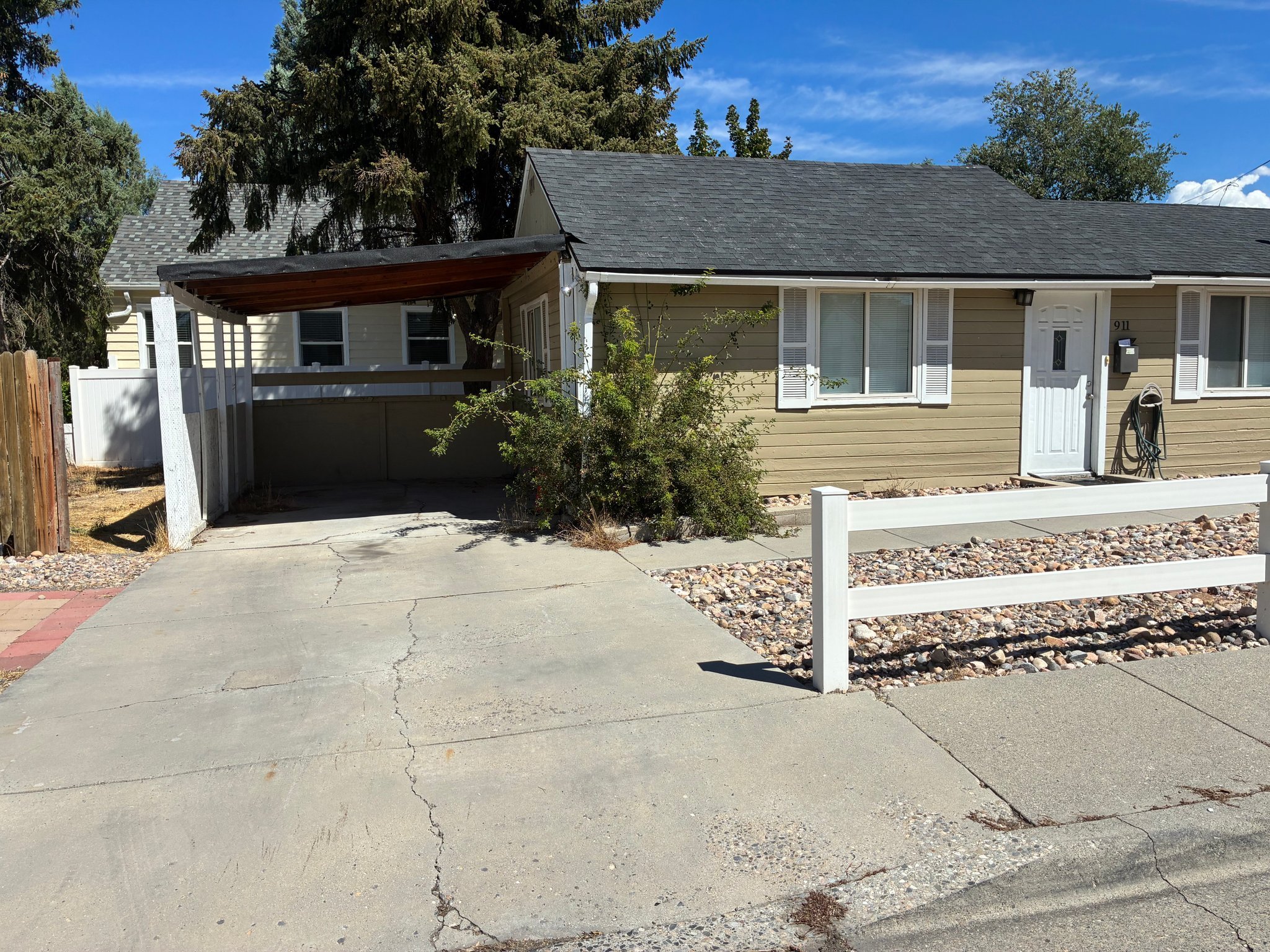 911 Forest View Ave – photo 2
