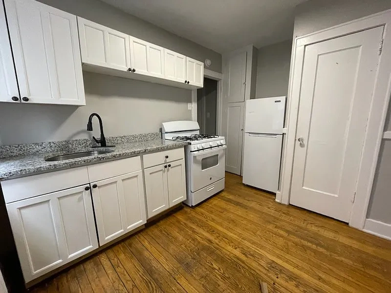6 South Lake Ave – Floor plan