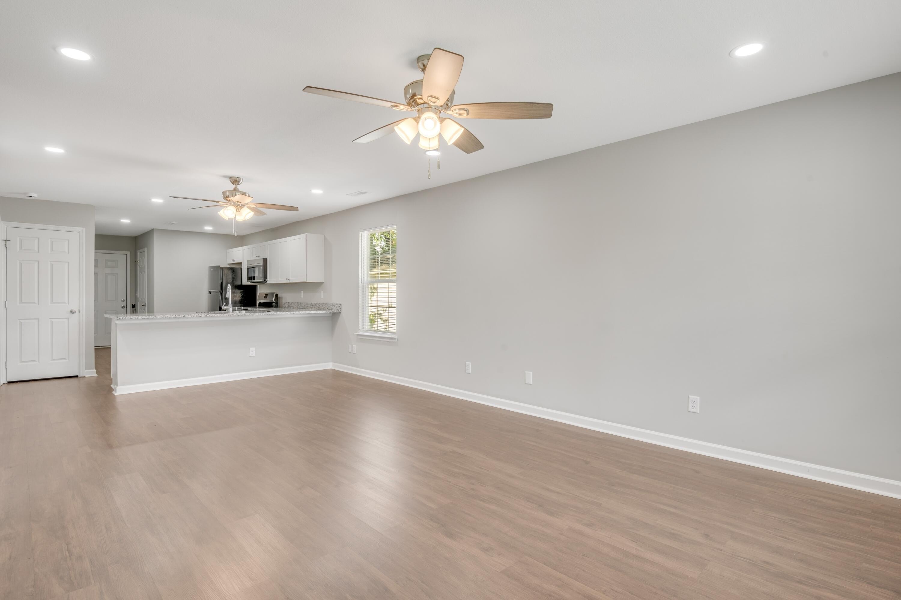 1906 Blackford St – photo 4