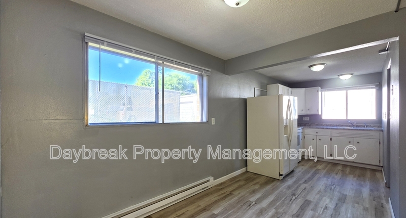 32 10th Ave N unit # 6 – photo 5