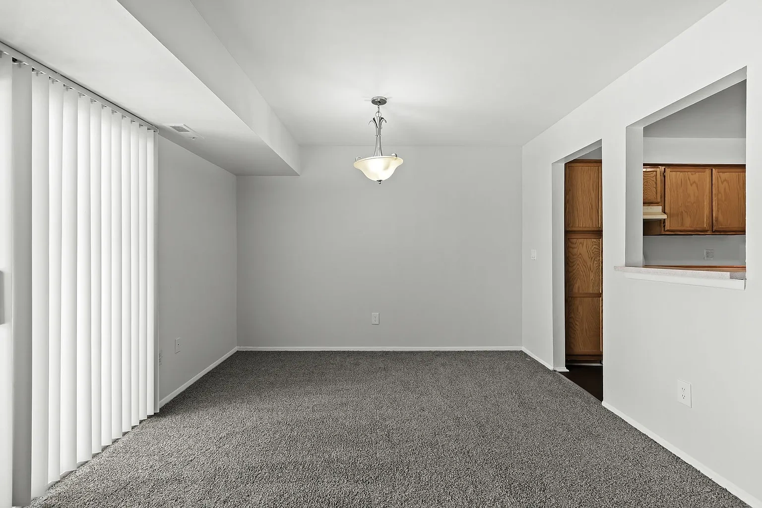 Willow Tree Apartments – photo 2