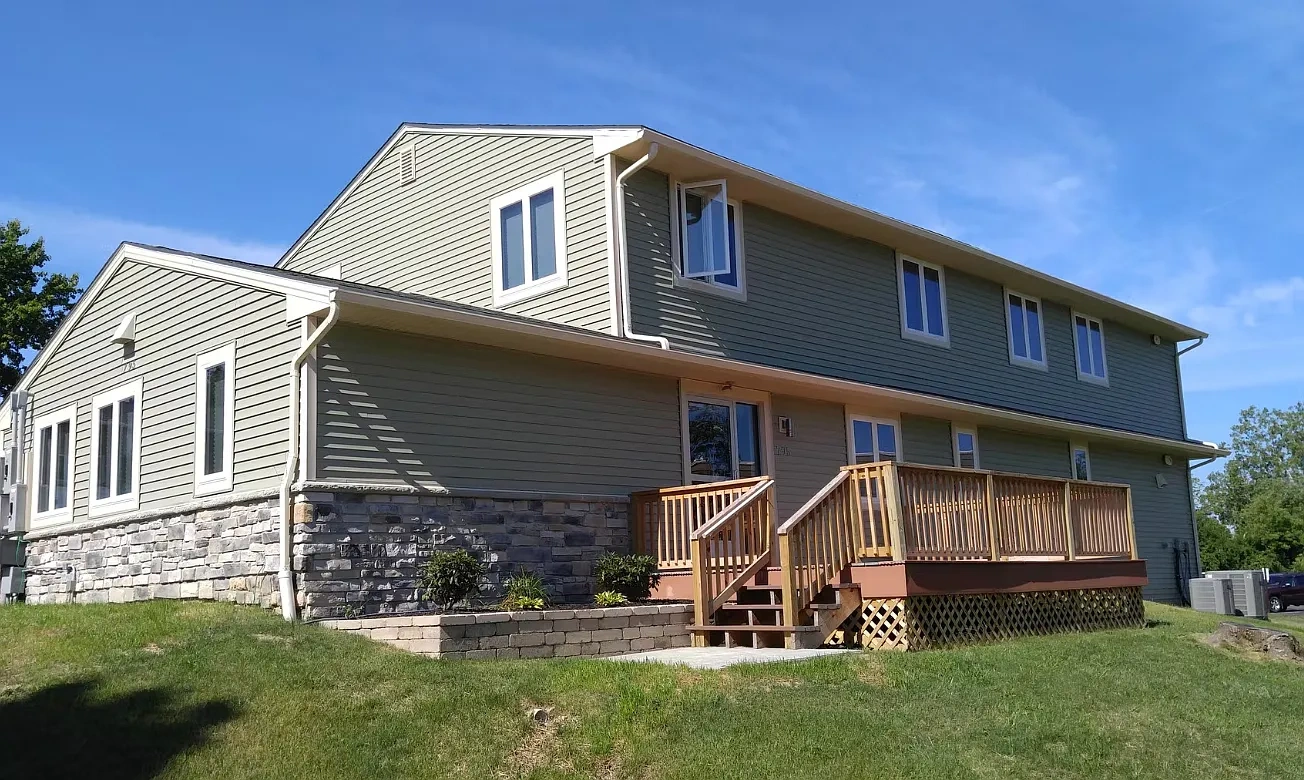 Huntington Woods Apartments – photo 1