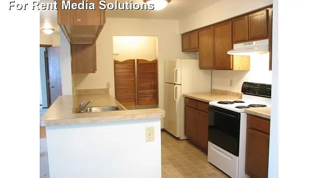 Highland Park Apartments – photo 1