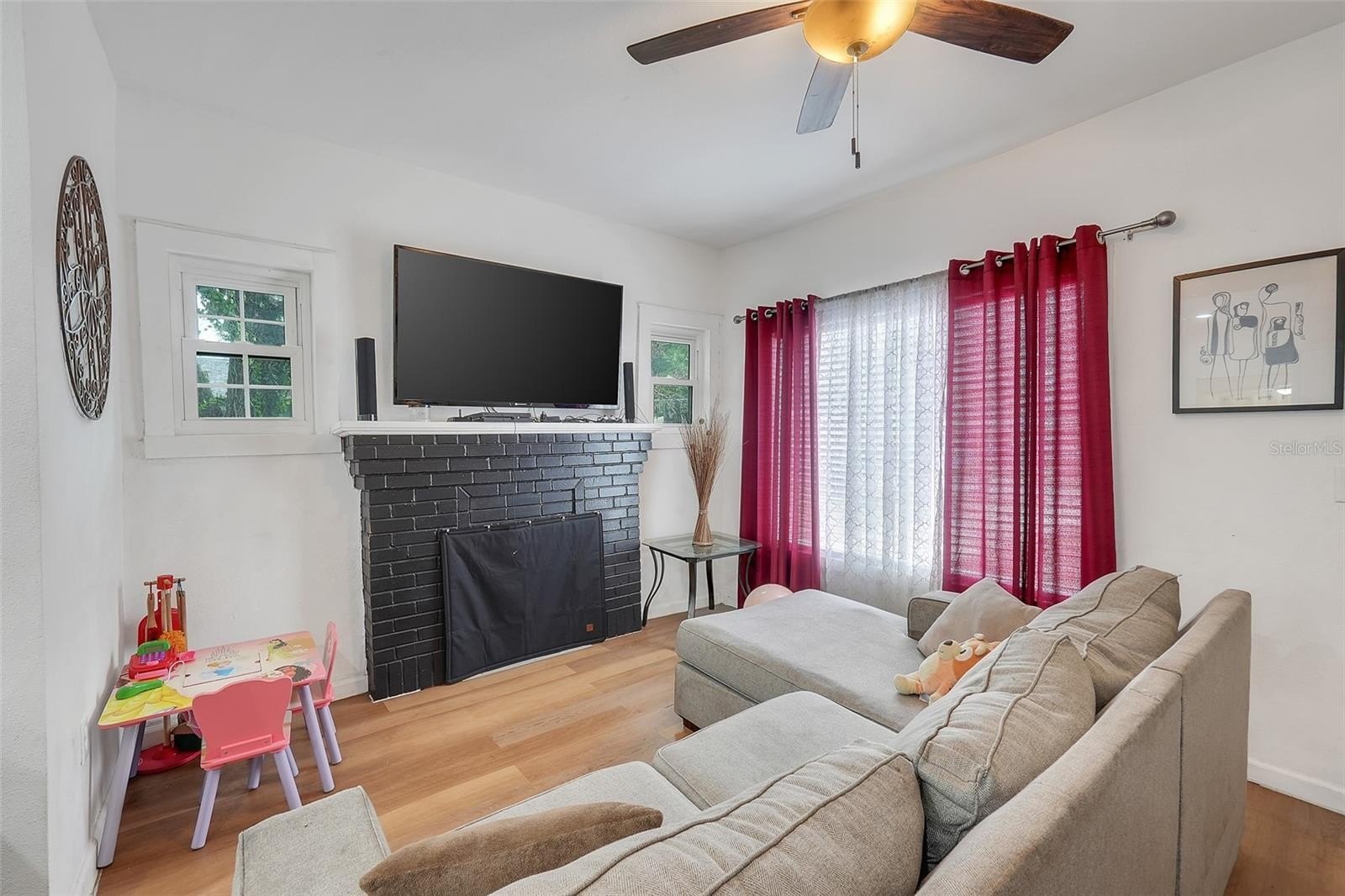1313 4th St NE – photo 5