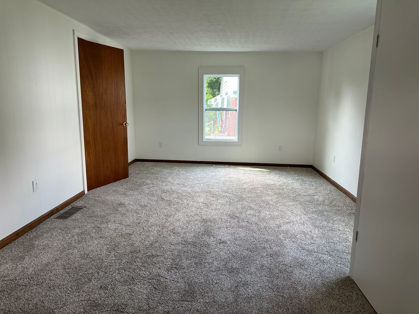 1023 36th St unit 1023 36th St – photo 4