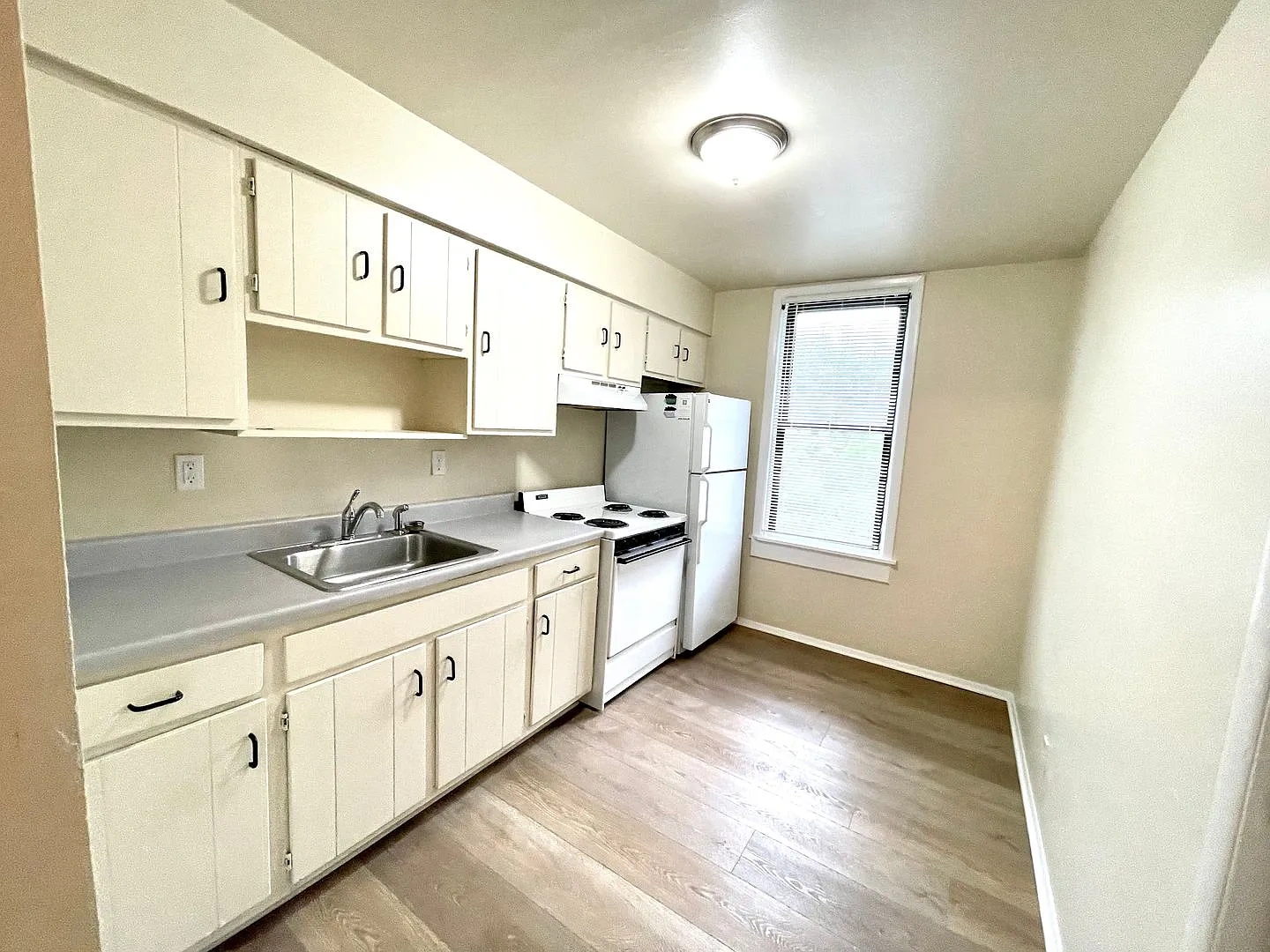 18-28 Simms Street – photo 2