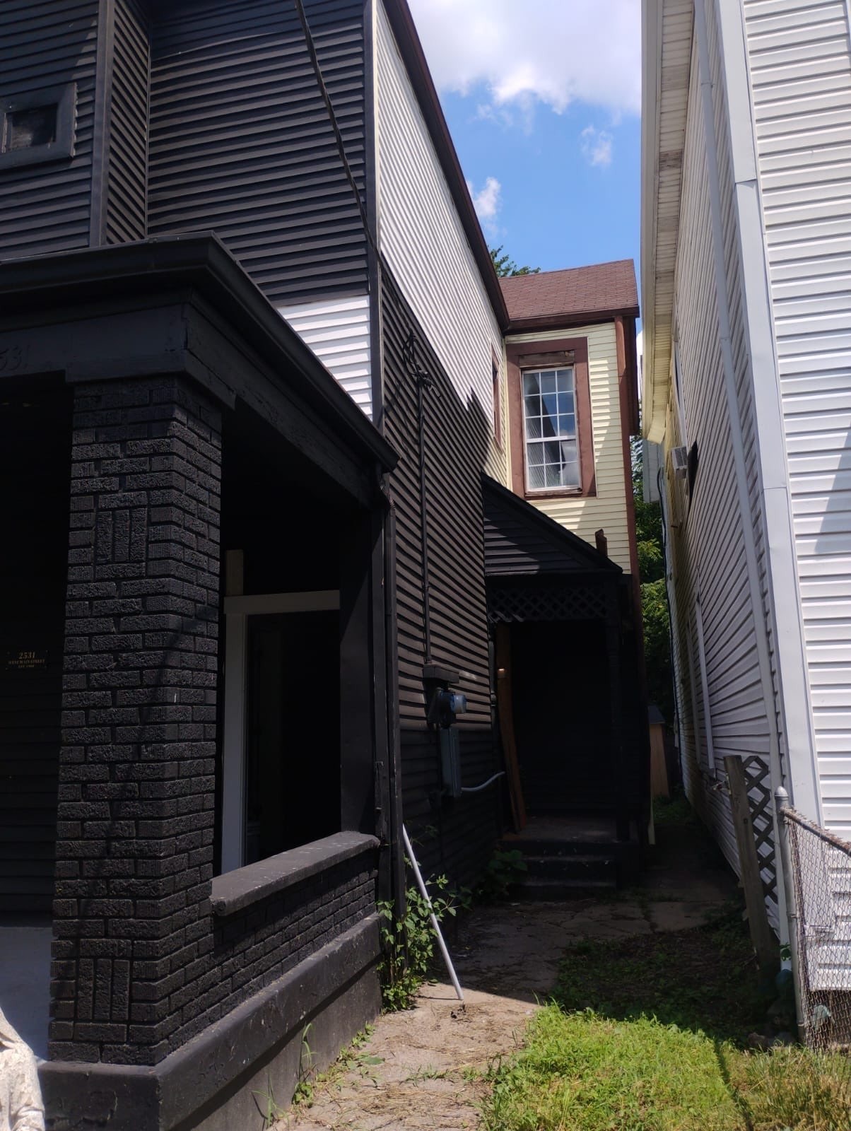 2531 W Main St – photo 3