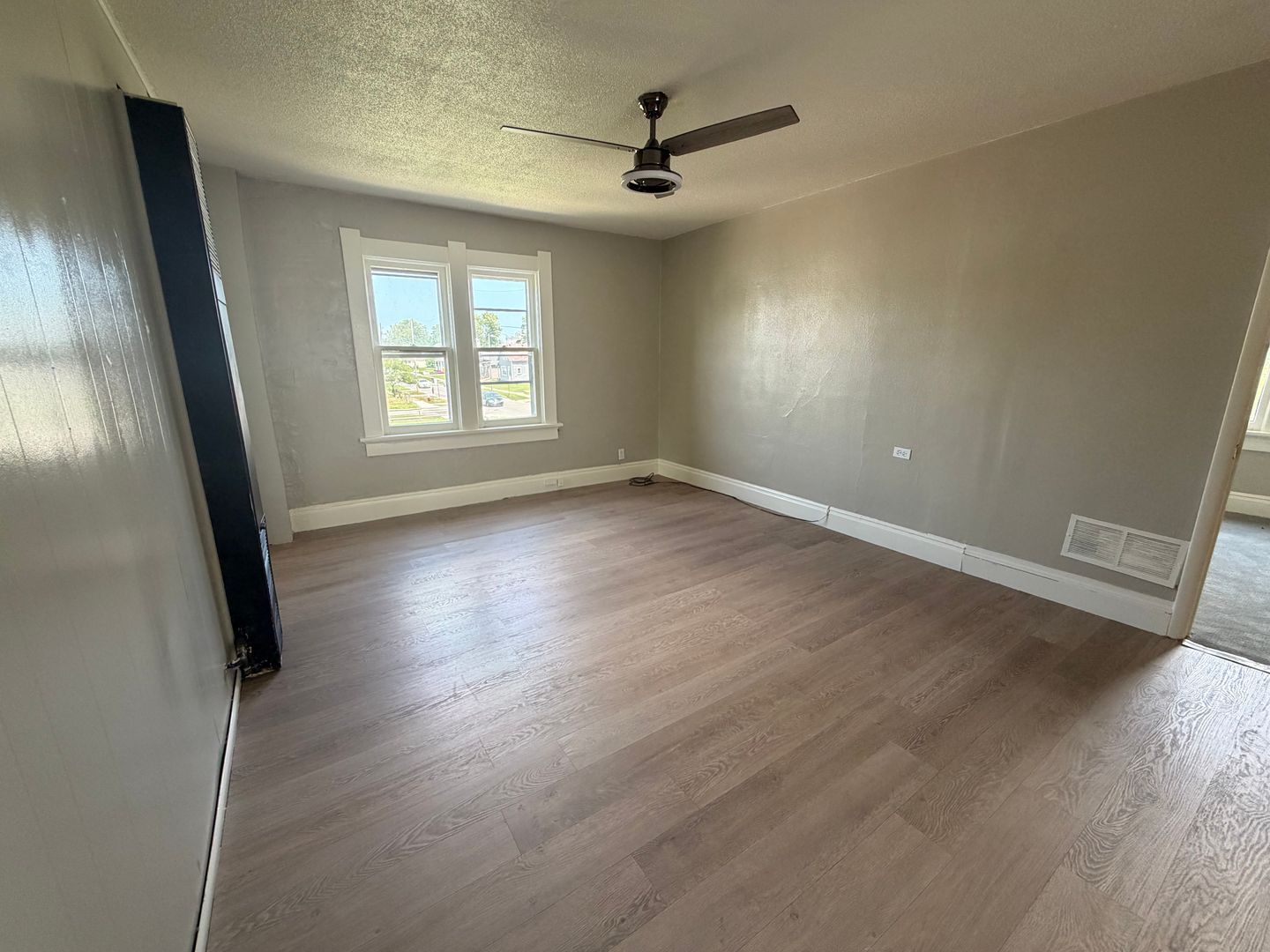 2325 N Erie St unit Upper – photo 3