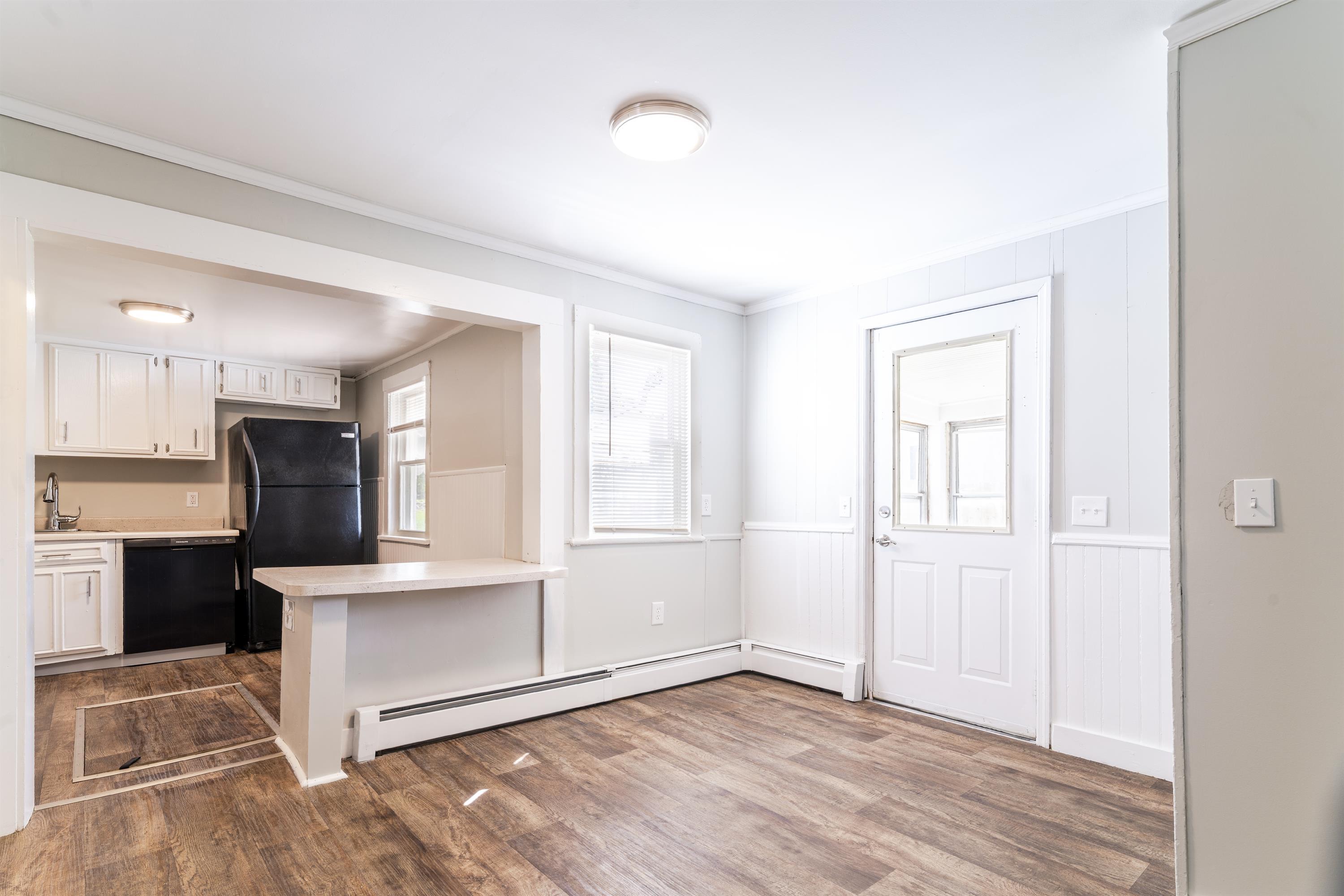 874 6th Ave – photo 5
