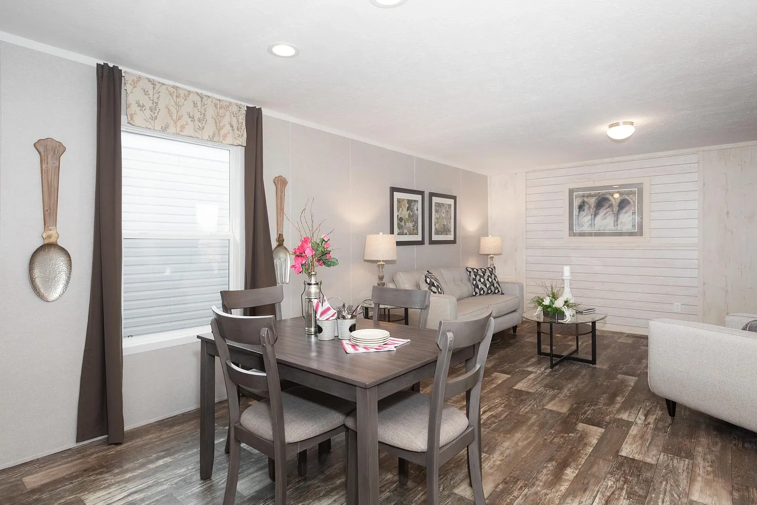 Fifty One Estates – photo 4