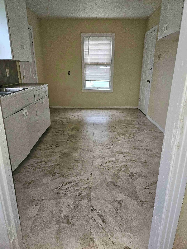 4833 Johnston Dr – photo 5