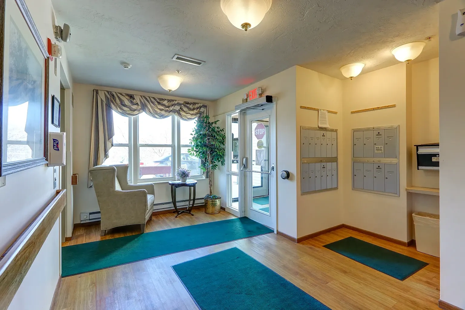 Green Diamond Place Apartments – photo 4
