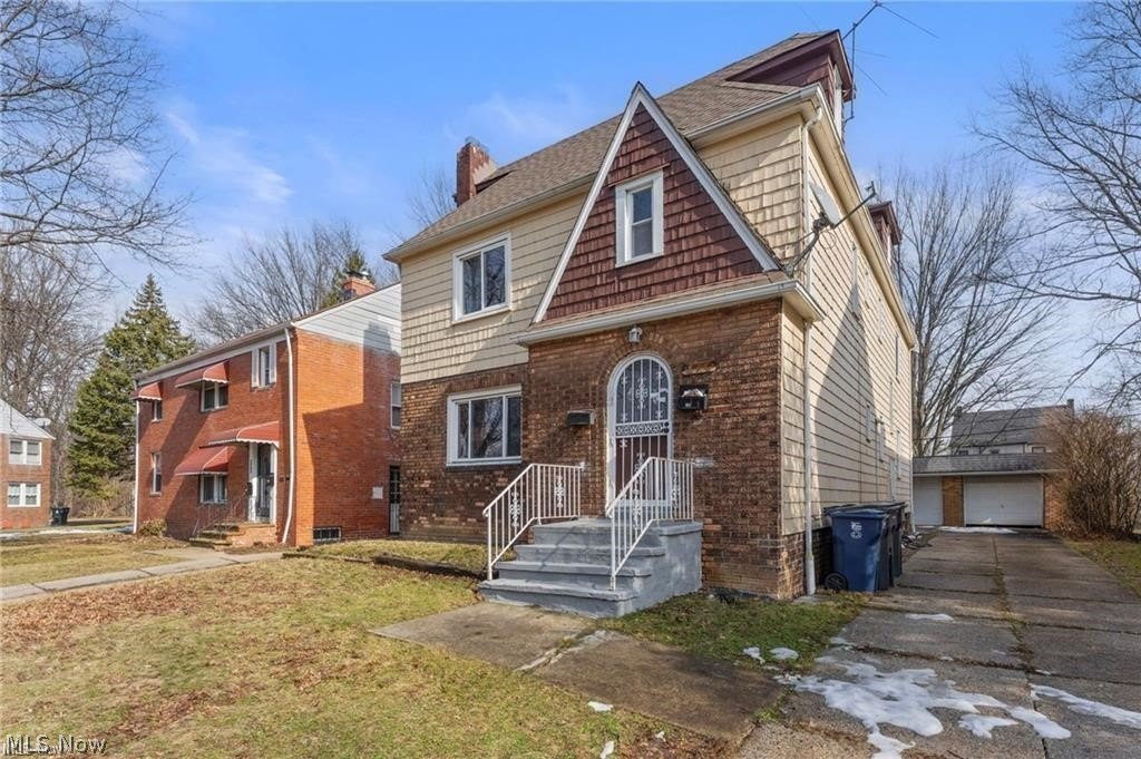 876 Eloise Dr #LOWER – photo 2