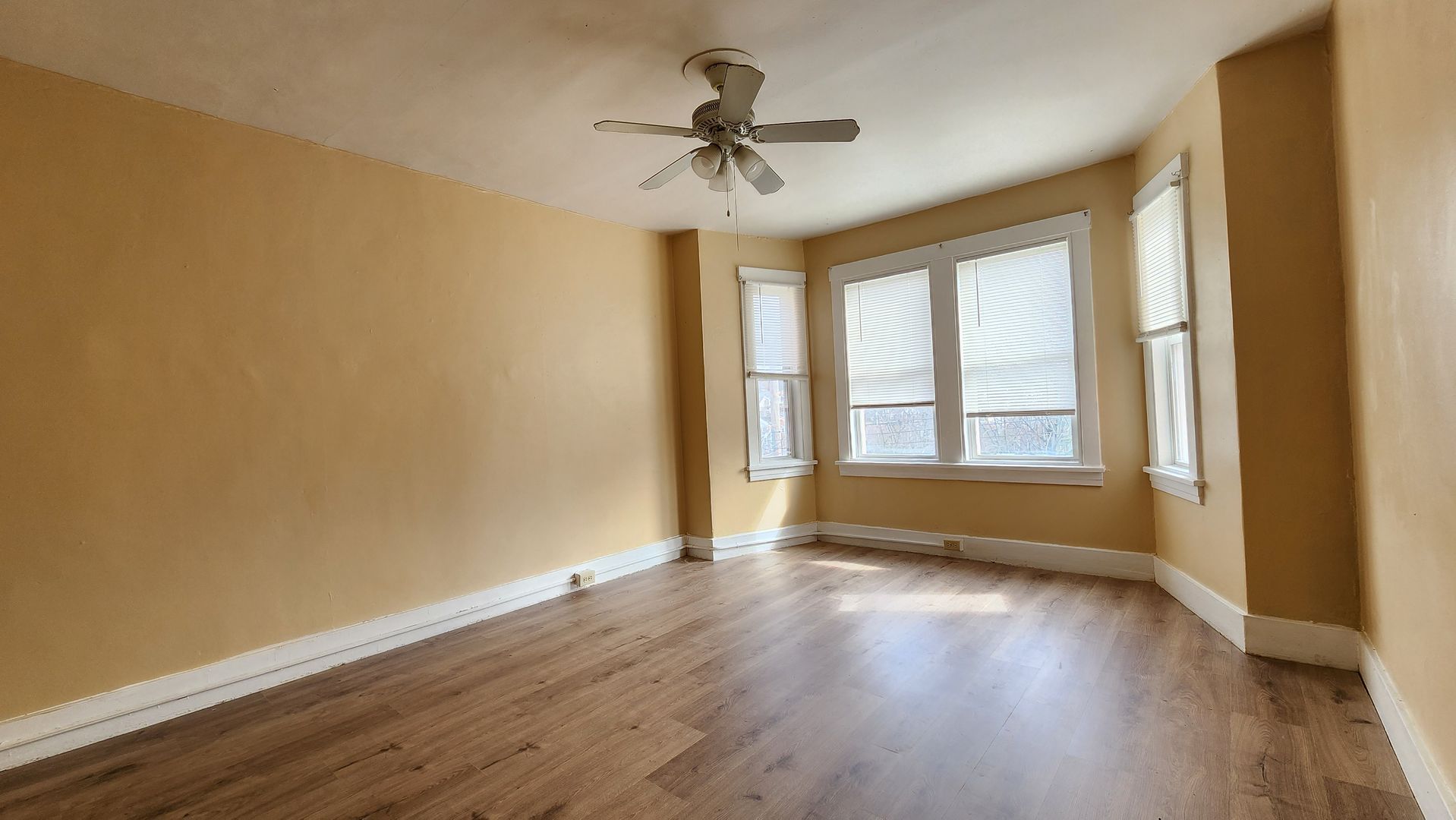 2918 Clermont Ave unit Unit 4 – photo 5