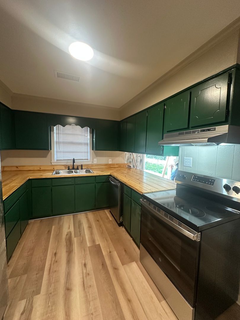 804 Adams St – photo 4