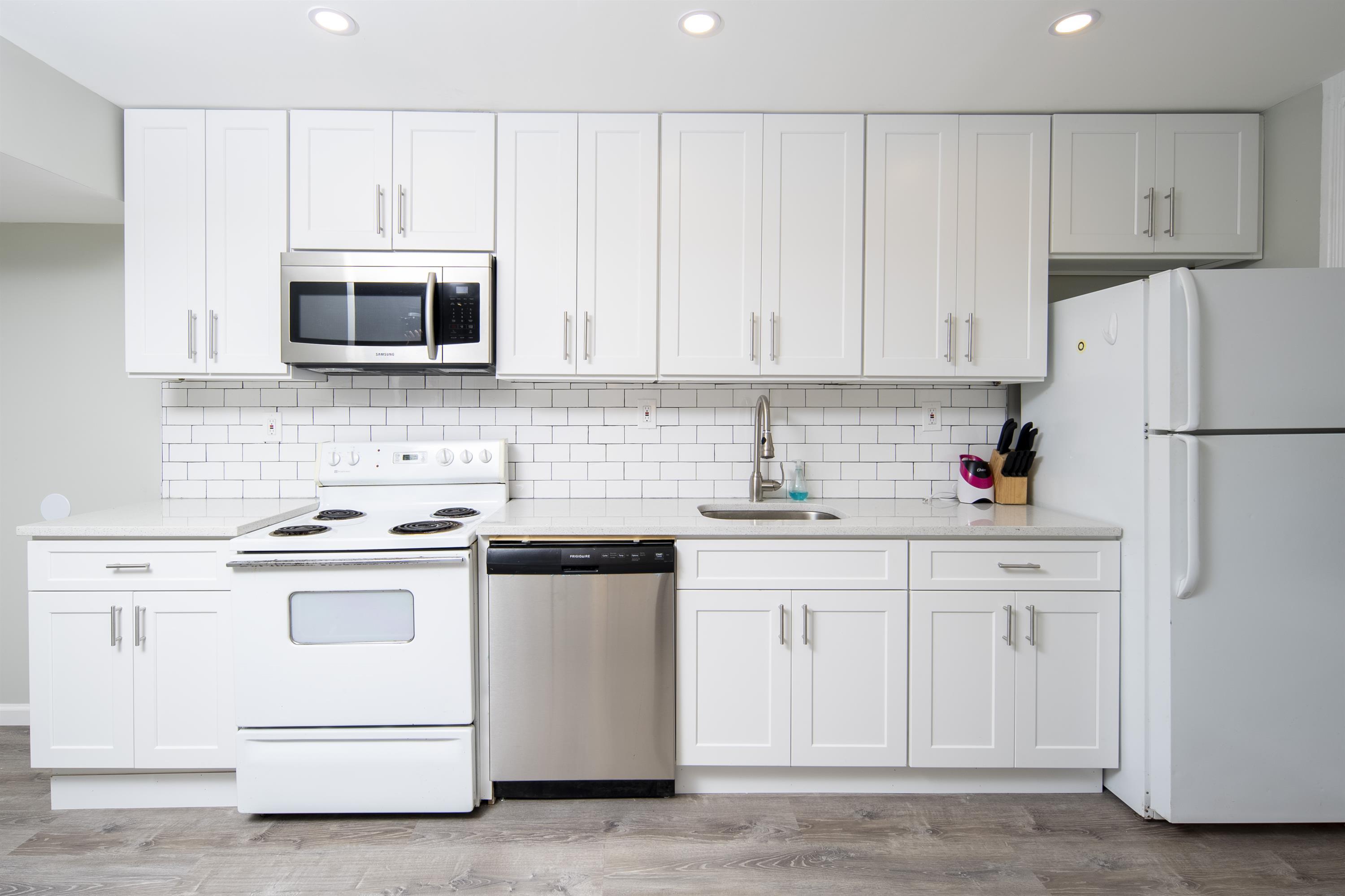 904 Peoples Ave – photo 5