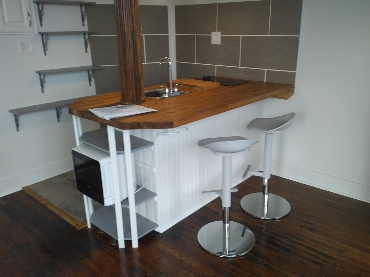 5410 Howe St unit 9 – photo 2