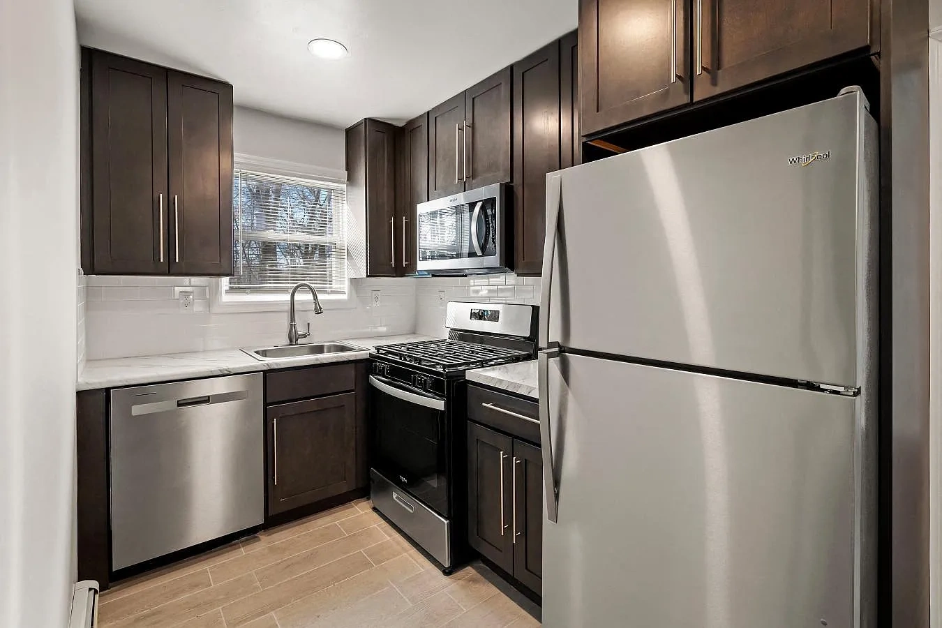 Gables Apartments – photo 2