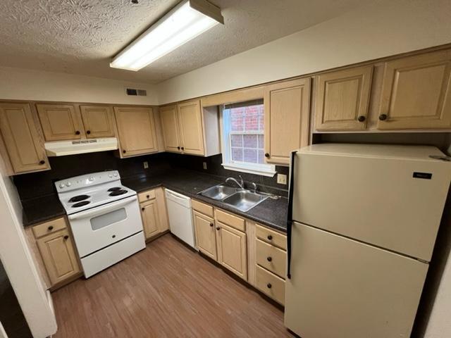 1325 6th Ave unit 10 – photo 2