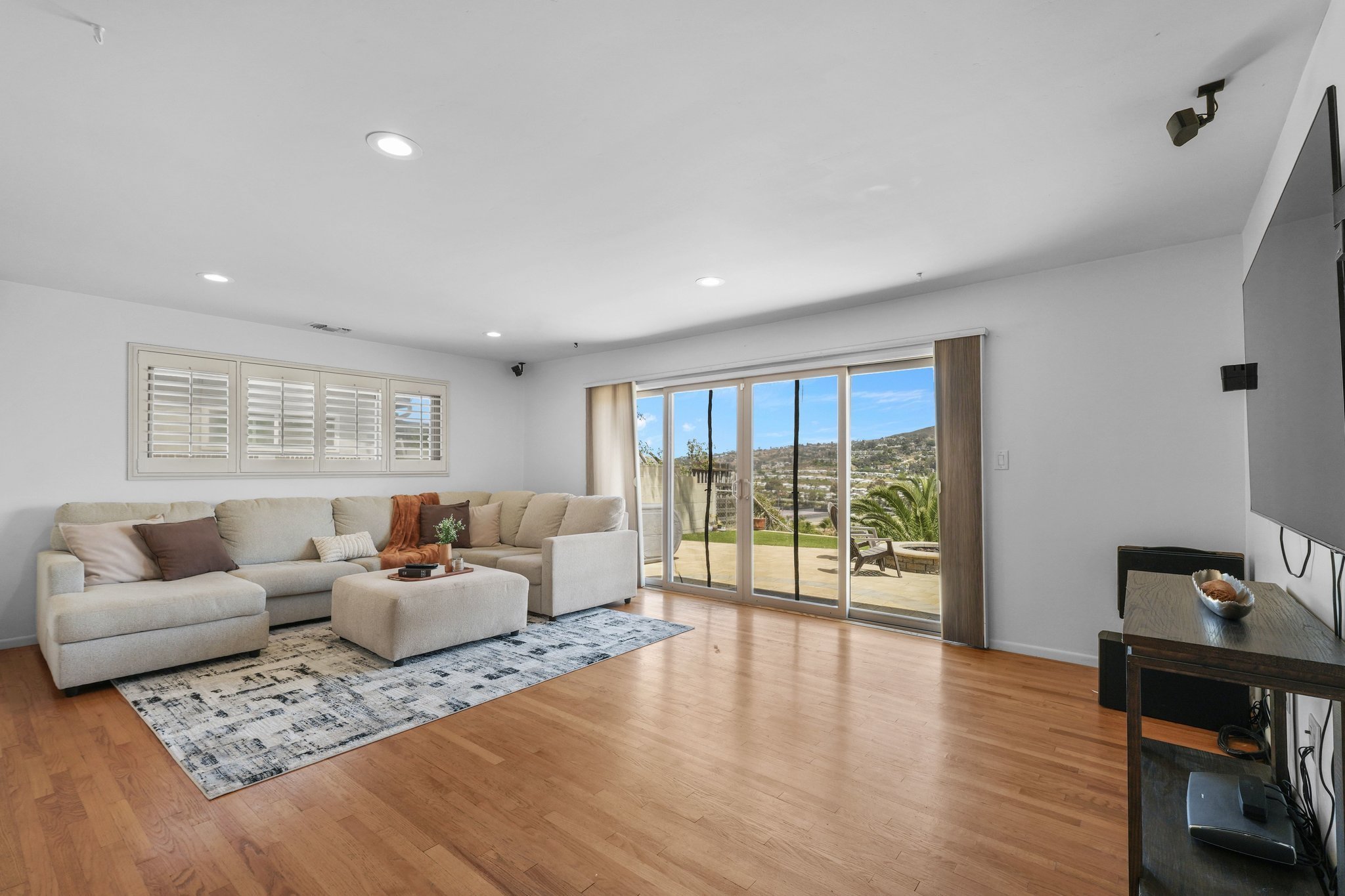 1357 Cornwall St – photo 1