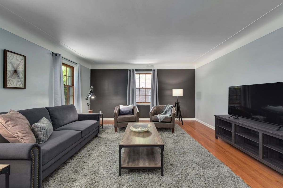 18033 Chagrin Blvd unit 2 – photo 1