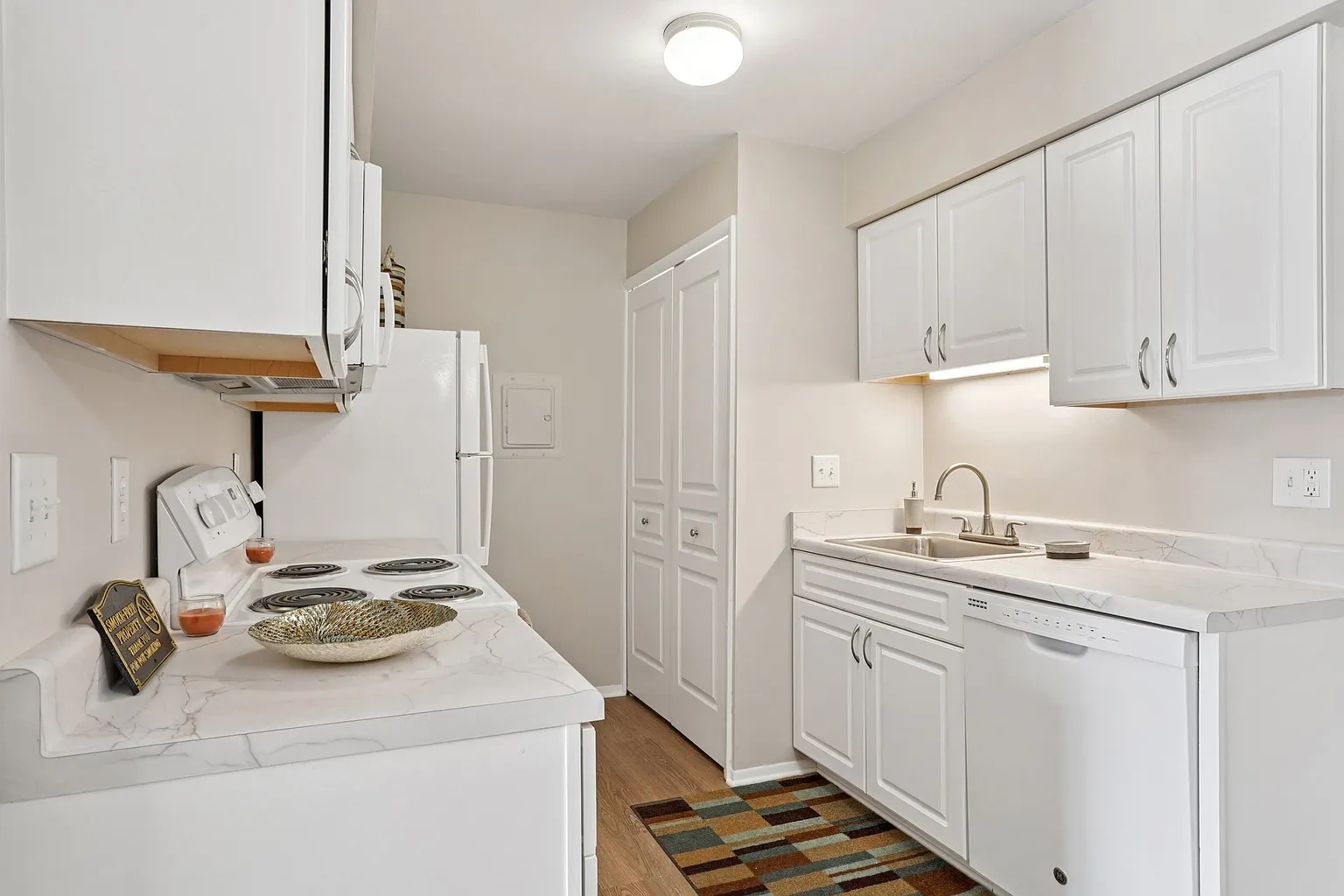 Swan Harbour Apartments – photo 5