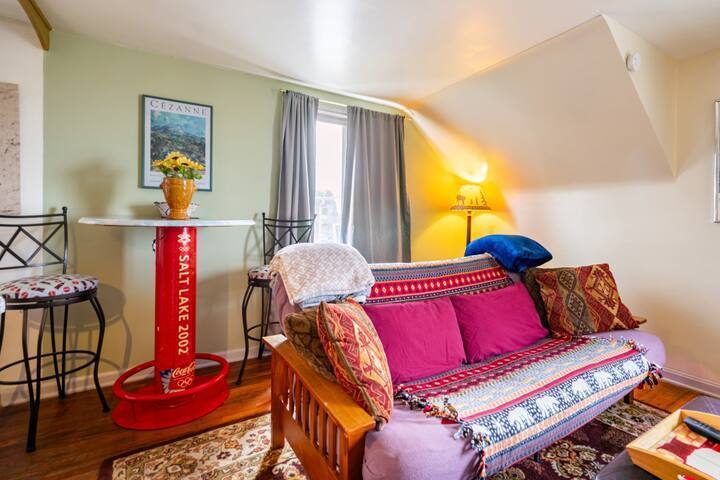 477 E 10th Ave – photo 4