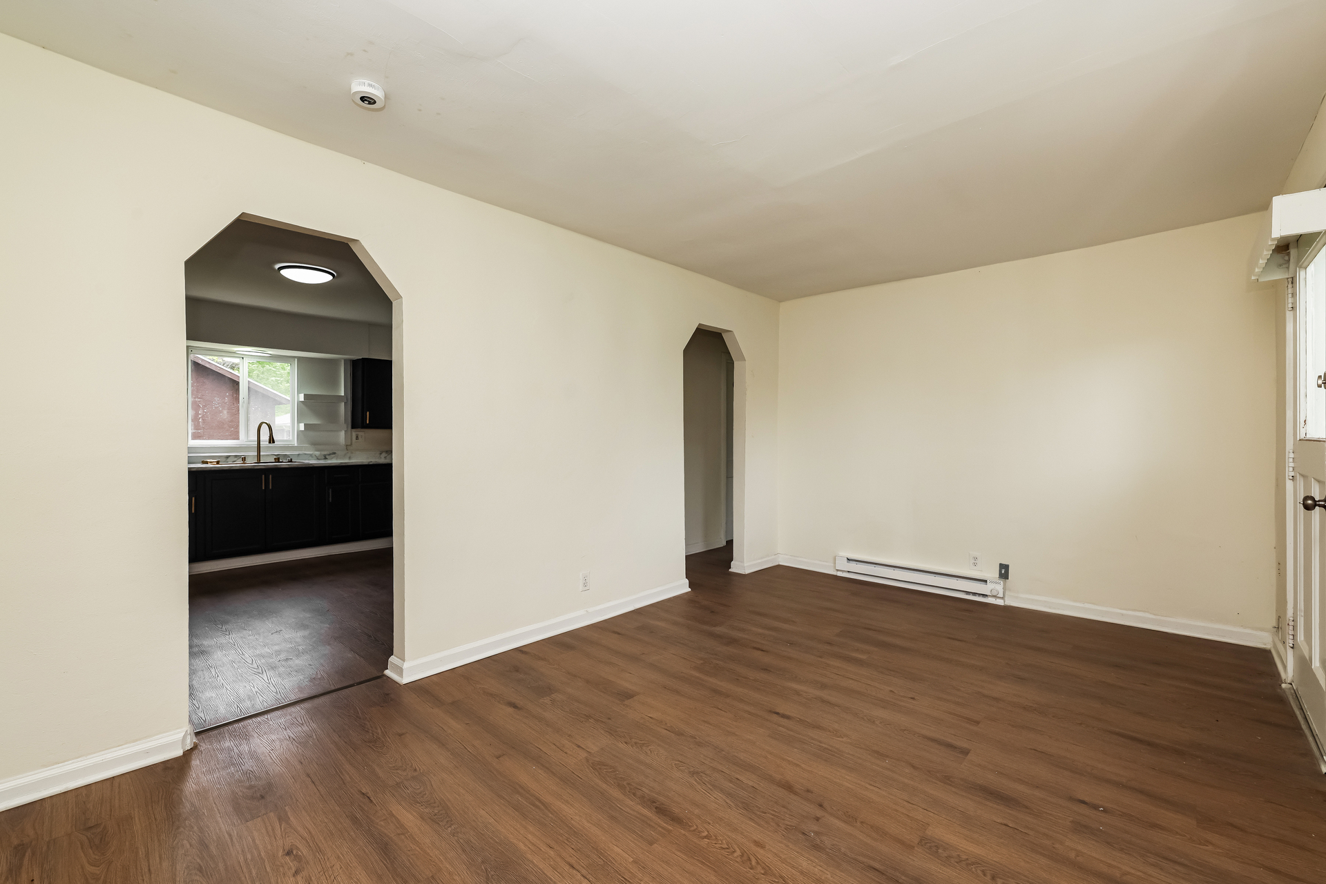 132 Burgess Ave – photo 4