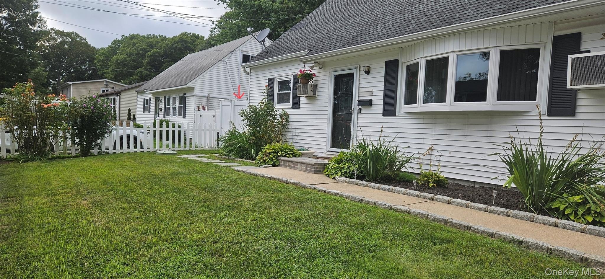 211 Parkway Blvd – photo 1