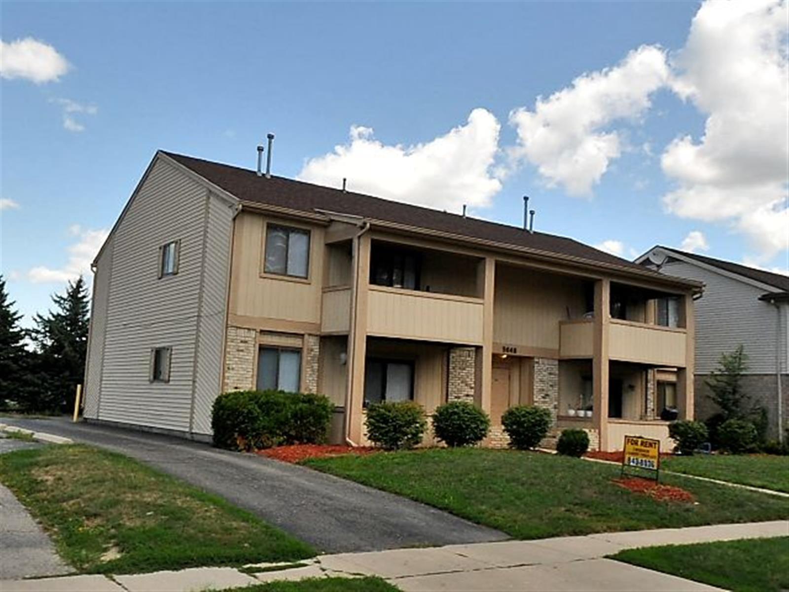 5648 Ryewyck Dr unit 1 – photo 1